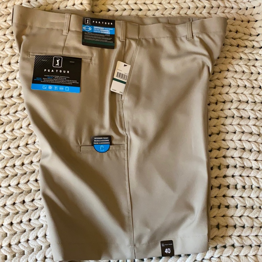 Men’s PGA Tour golf shorts. NWT. Tan. Sz 40